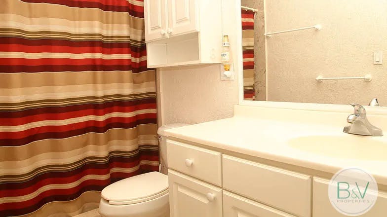 casa-arena-bv-properties-cozumel-master-bathroom