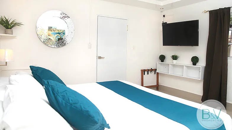 villa-minerva-for-rent-long-term-bv-properties-cozumel-master-bedroom-1